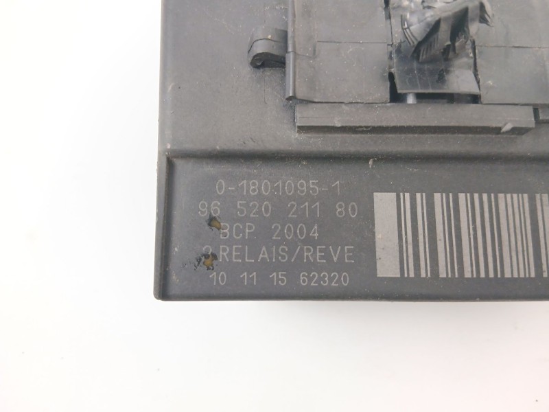 Recambio de caja precalentamiento para citroën c5 iii (rd_) 2.0 hdi 140 referencia OEM IAM 9652021180  