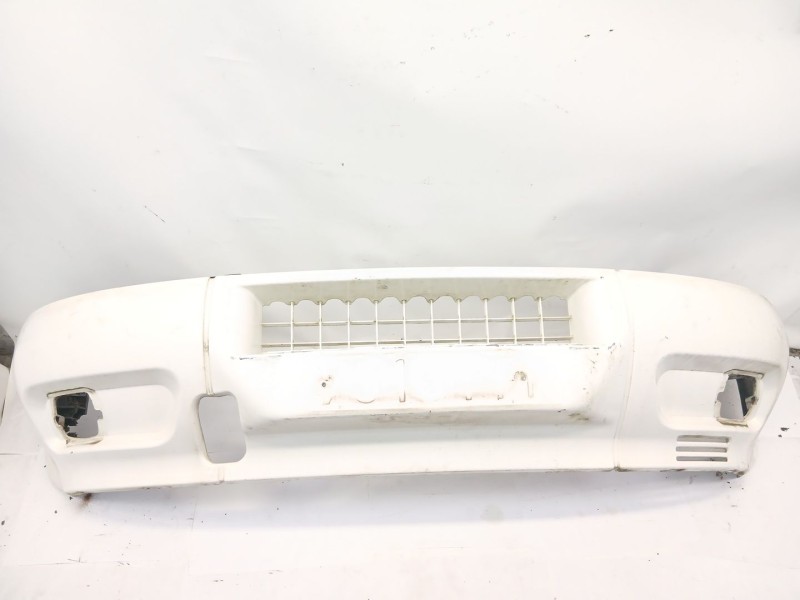 Recambio de paragolpes delantero para iveco daily iii autobús 40 c 17, 50 c 17 referencia OEM IAM   