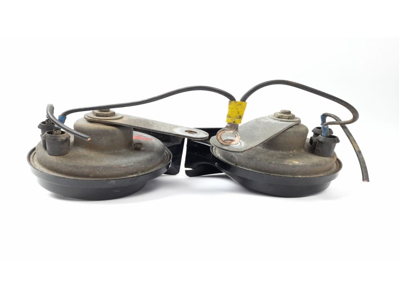 Recambio de claxon para isuzu trooper (ubs) 2.8 td (ubs55) referencia OEM IAM 703881128  