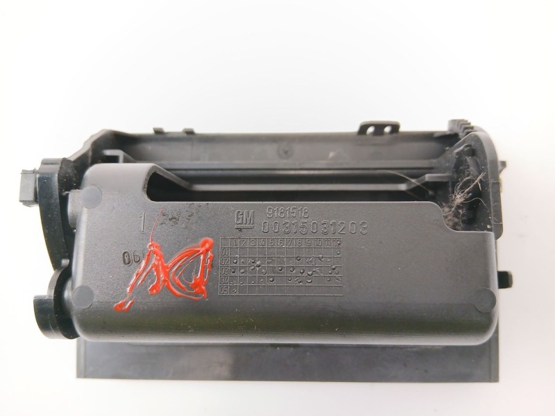 Recambio de cenicero para opel vectra c gts (z02) 1.9 cdti (f68) referencia OEM IAM 9181518  