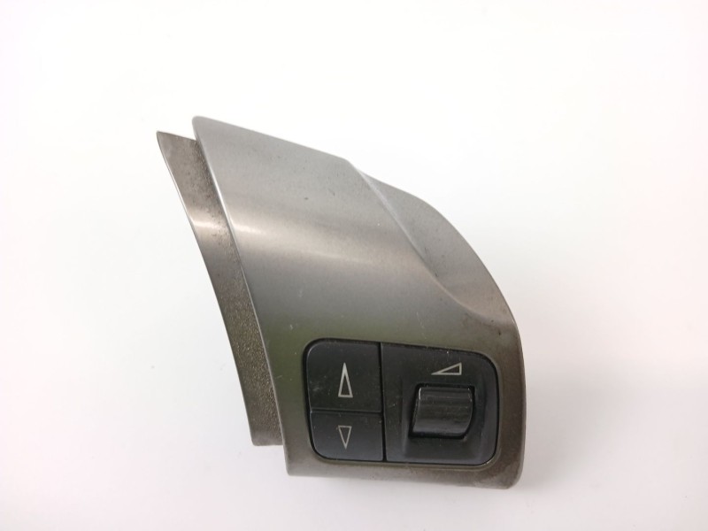 Recambio de mando multifuncion para opel vectra c gts (z02) 1.9 cdti (f68) referencia OEM IAM 88119801  