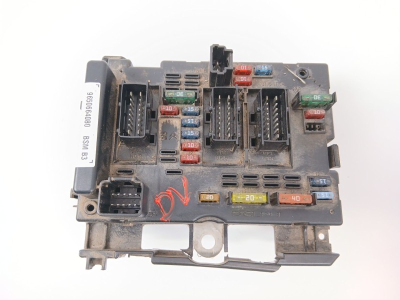 Recambio de caja reles / fusibles para citroën xsara (n1) 2.0 hdi 109 referencia OEM IAM 9650664080  