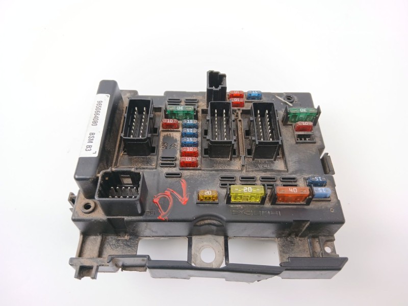 Recambio de caja reles / fusibles para citroën xsara (n1) 2.0 hdi 109 referencia OEM IAM 9650664080  