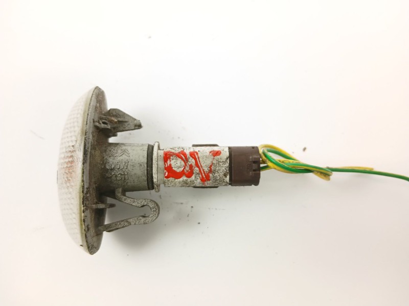 Recambio de piloto lateral izquierdo para citroën xsara (n1) 2.0 hdi 109 referencia OEM IAM   