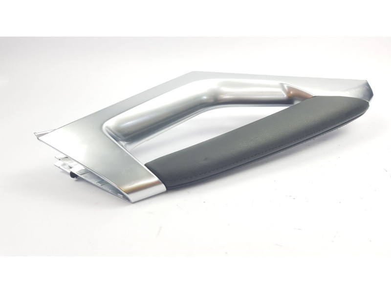 Recambio de moldura para peugeot 3008 1.6 hdi fap referencia OEM IAM 968077677 9686614377 