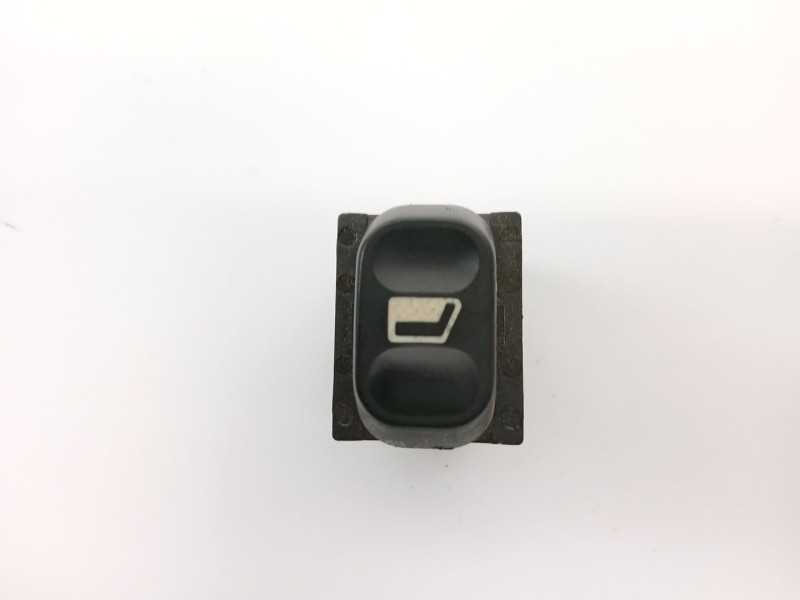 Recambio de mando elevalunas delantero izquierdo para citroën xsara (n1) 2.0 hdi 109 referencia OEM IAM   