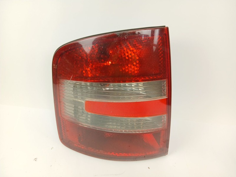 Recambio de piloto trasero izquierdo para skoda fabia i combi (6y5) 1.9 tdi referencia OEM IAM 6Y9945095  
