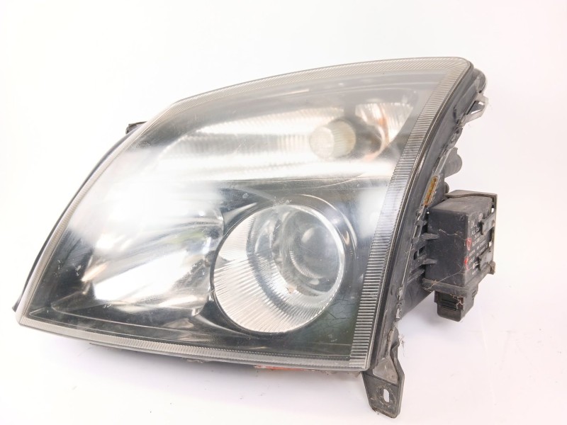 Recambio de faro izquierdo para opel vectra c gts (z02) 1.9 cdti (f68) referencia OEM IAM 15588700  