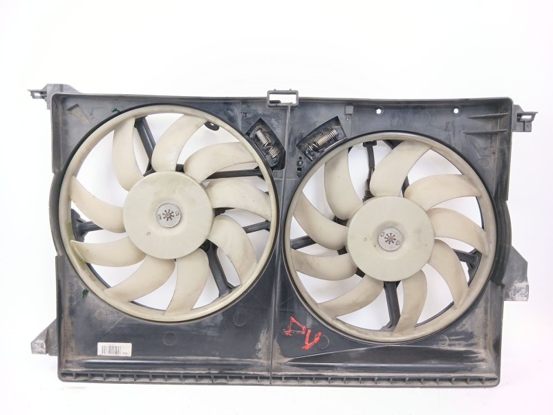 Recambio de electroventilador para opel vectra c gts (z02) 1.9 cdti (f68) referencia OEM IAM 13123751  