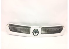 Recambio de rejilla delantera para renault master ii furgoneta (fd) 2.5 dci 120 referencia OEM IAM 8200233765  