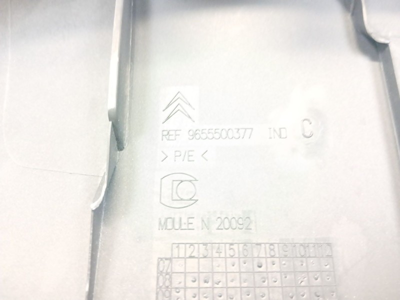 Recambio de molduras traseras para citroën c5 iii (rd_) 2.0 hdi 140 referencia OEM IAM 9655500377  
