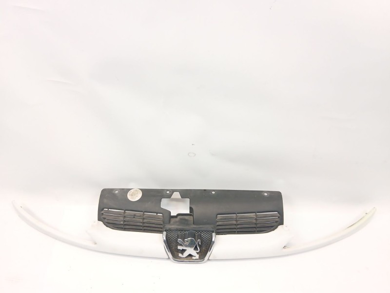 Recambio de rejilla delantera para peugeot 206 sw x-line referencia OEM IAM 9628691277  