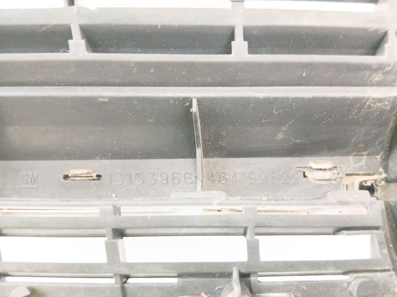 Recambio de rejilla delantera para opel vectra c gts (z02) 1.9 cdti (f68) referencia OEM IAM 464192822  