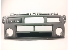 Recambio de consola central para renault master ii furgoneta (fd) 2.5 dci 120 referencia OEM IAM 8200188999   2