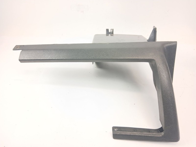 Recambio de moldura para peugeot 205 ii (20a/c) 1.1 xa referencia OEM IAM   