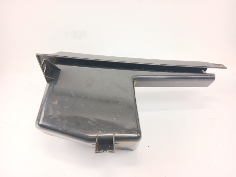Recambio de moldura para peugeot 205 ii (20a/c) 1.1 xa referencia OEM IAM   