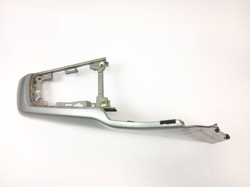Recambio de moldura para ford focus iii sedán 1.6 tdci referencia OEM IAM BM51A045H92  