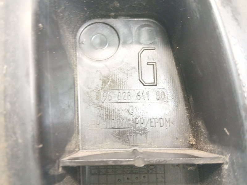 Recambio de moldura para citroën c5 iii (rd_) 2.0 hdi 140 referencia OEM IAM 9682864180  