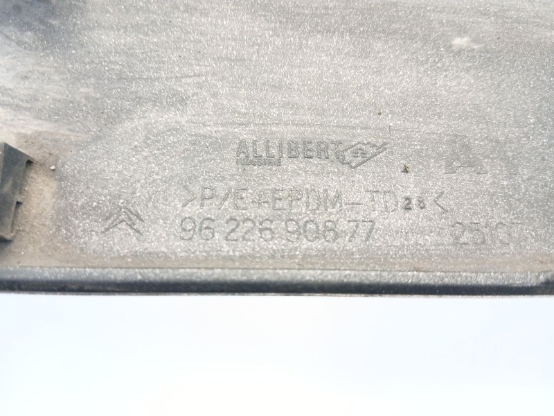 Recambio de moldura para citroën xsara (n1) 1.9 d referencia OEM IAM 9622690877  