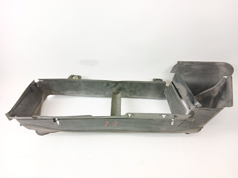 Recambio de moldura para ford focus iii sedán 1.6 tdci referencia OEM IAM BM518314C  
