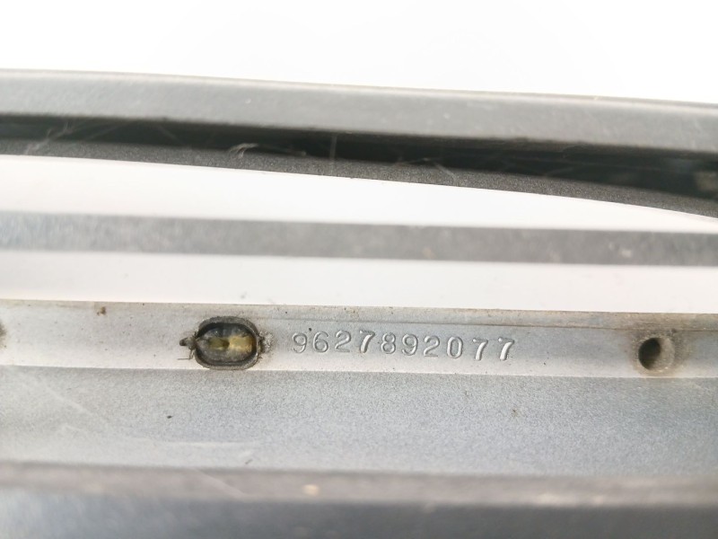 Recambio de rejilla delantera para citroën xsara (n1) 1.9 d referencia OEM IAM 9627892077  