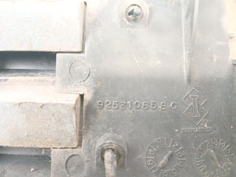 Recambio de rejilla delantera para peugeot 205 ii (20a/c) 1.1 xa referencia OEM IAM 9253108580  