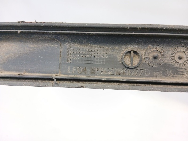Recambio de moldura para peugeot 306 break (7e, n3, n5) 1.9 td referencia OEM IAM 9621110977  