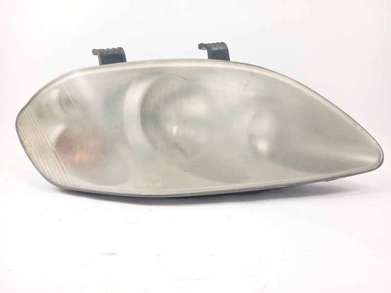 Recambio de faro derecho para ssangyong rodius i 2.7 xdi referencia OEM IAM   
