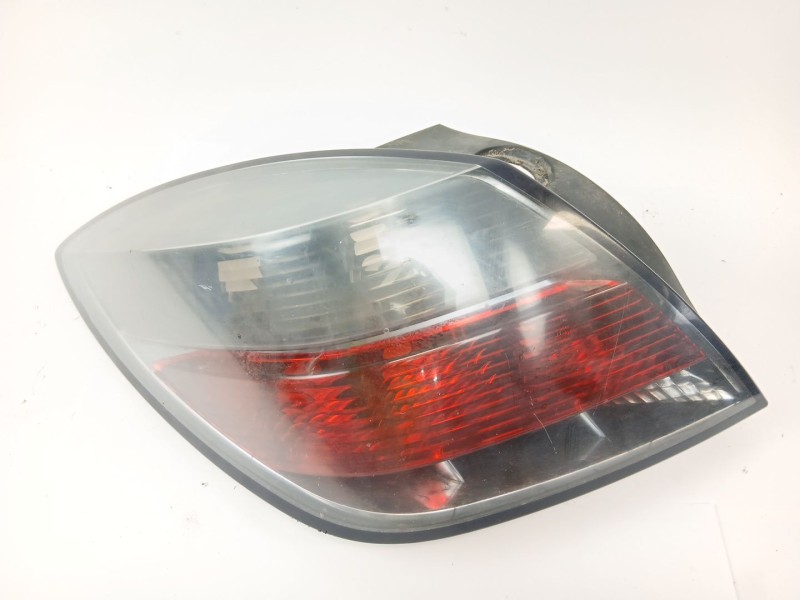Recambio de piloto trasero izquierdo para opel astra h gtc (a04) 1.8 (l08) referencia OEM IAM 13252443  