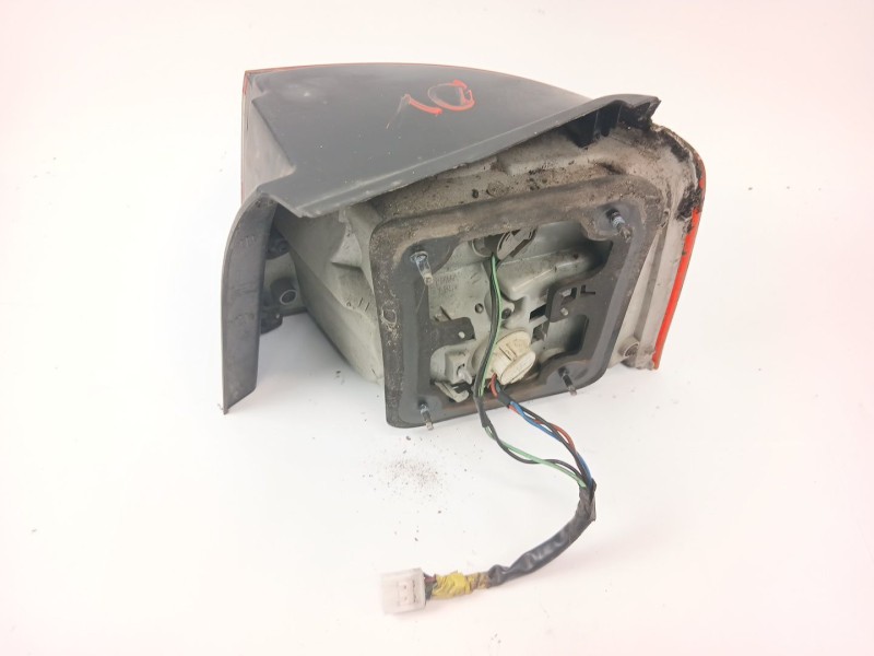 Recambio de piloto trasero izquierdo para kia carens i monospace (fc, fj) 2.0 crdi referencia OEM IAM   
