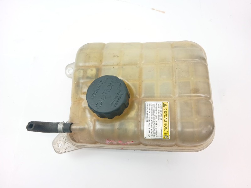 Recambio de deposito expansion para ssangyong rodius i 2.7 xdi referencia OEM IAM 2161021100  