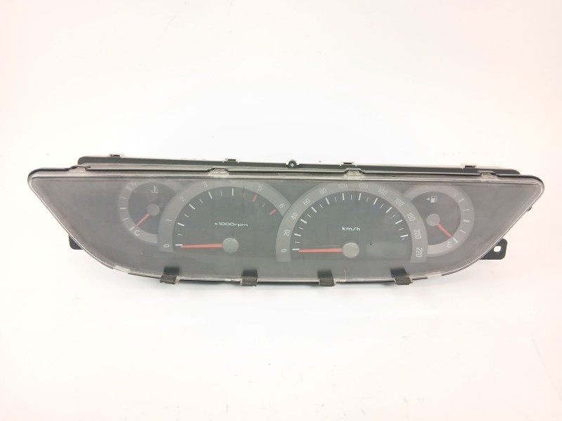Recambio de cuadro instrumentos para ssangyong rodius i 2.7 xdi referencia OEM IAM 8020021050  