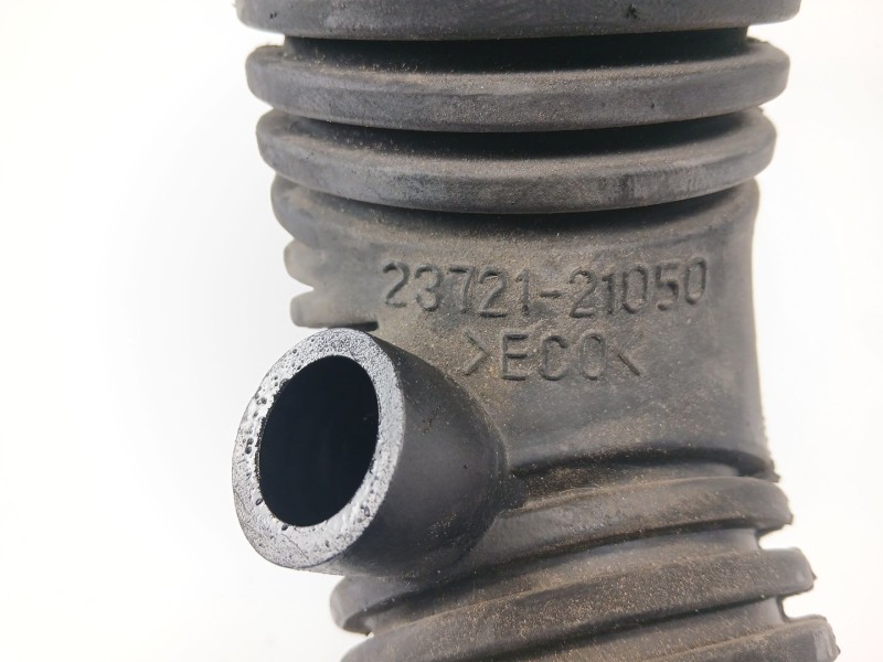 Recambio de tubo admision para ssangyong rodius i 2.7 xdi referencia OEM IAM 2372121050  