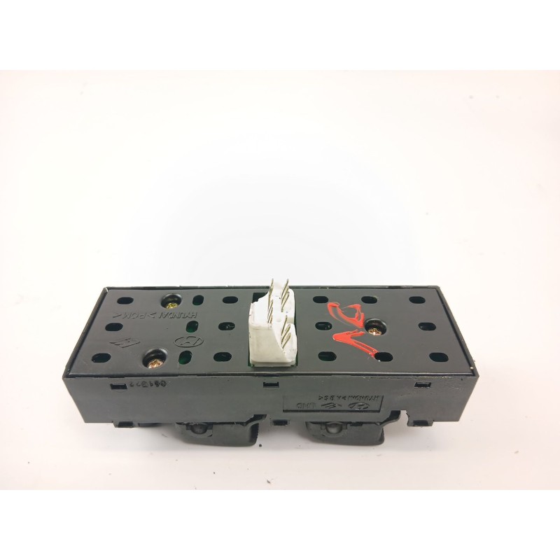Recambio de mando elevalunas delantero izquierdo para kia carens i monospace (fc, fj) 2.0 crdi referencia OEM IAM   