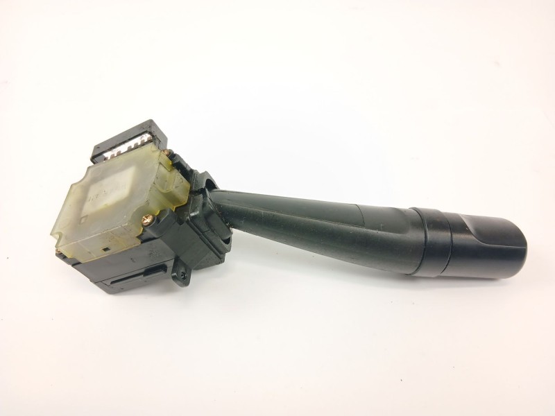 Recambio de mando limpia para ssangyong rodius i 2.7 xdi referencia OEM IAM   