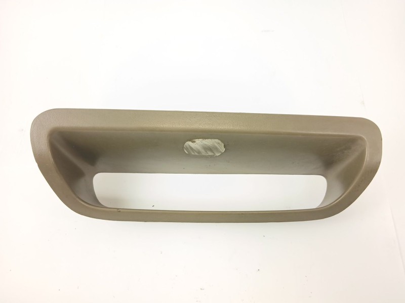 Recambio de moldura para ssangyong rodius i 2.7 xdi referencia OEM IAM   