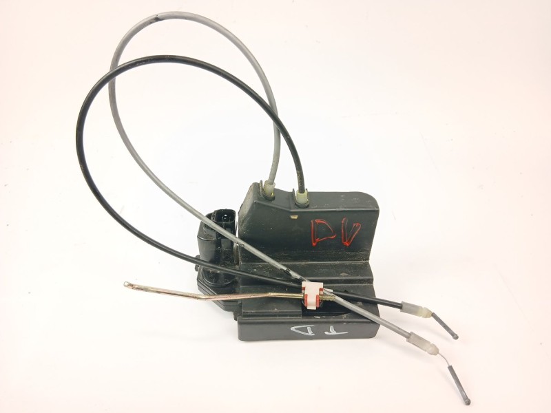 Recambio de cerradura puerta trasera derecha para ssangyong rodius i 2.7 xdi referencia OEM IAM   