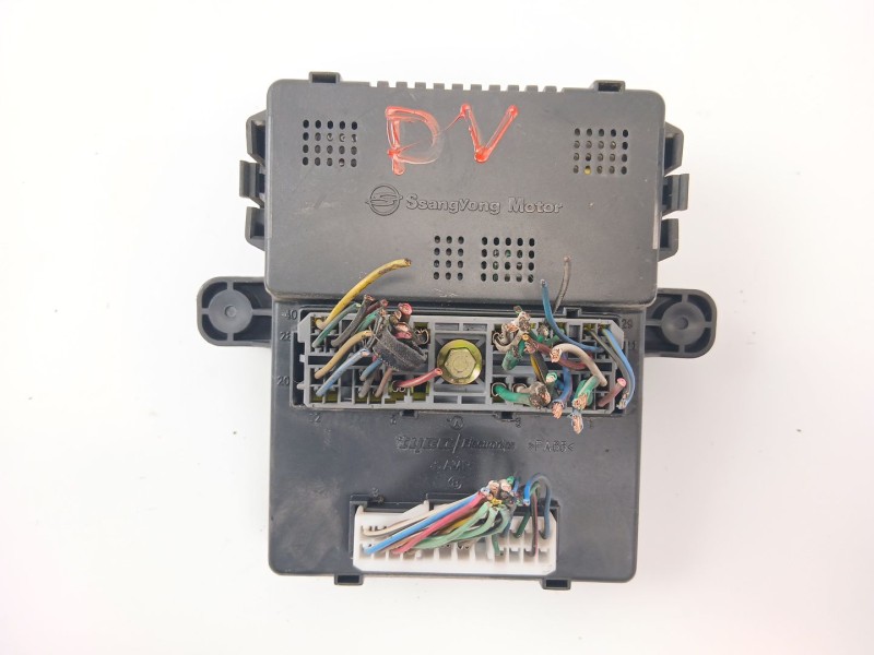 Recambio de modulo electronico para ssangyong rodius i 2.7 xdi referencia OEM IAM 8232021030  