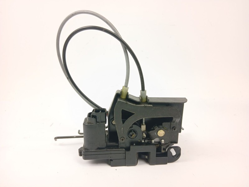 Recambio de cerradura puerta delantera izquierda para ssangyong rodius i 2.7 xdi referencia OEM IAM   