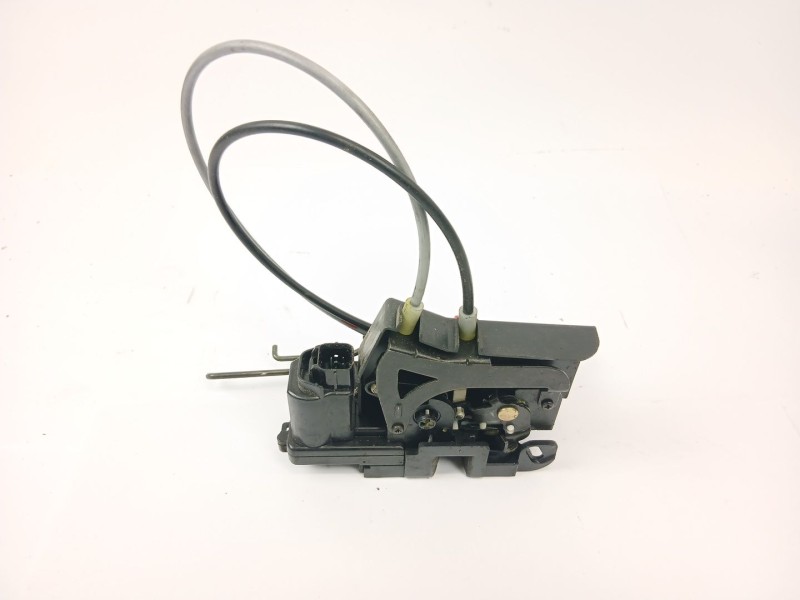 Recambio de cerradura puerta delantera izquierda para ssangyong rodius i 2.7 xdi referencia OEM IAM   