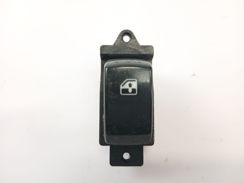 Recambio de mando elevalunas trasero izquierdo para ssangyong rodius i 2.7 xdi referencia OEM IAM 621W05450  