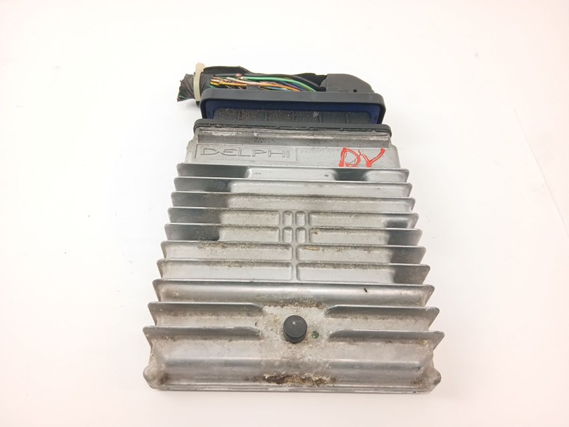 Recambio de centralita motor uce para ssangyong rodius i 2.7 xdi referencia OEM IAM 28019195  