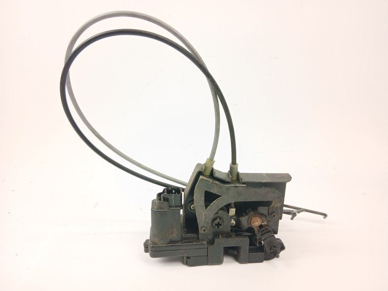 Recambio de cerradura puerta trasera izquierda para ssangyong rodius i 2.7 xdi referencia OEM IAM   