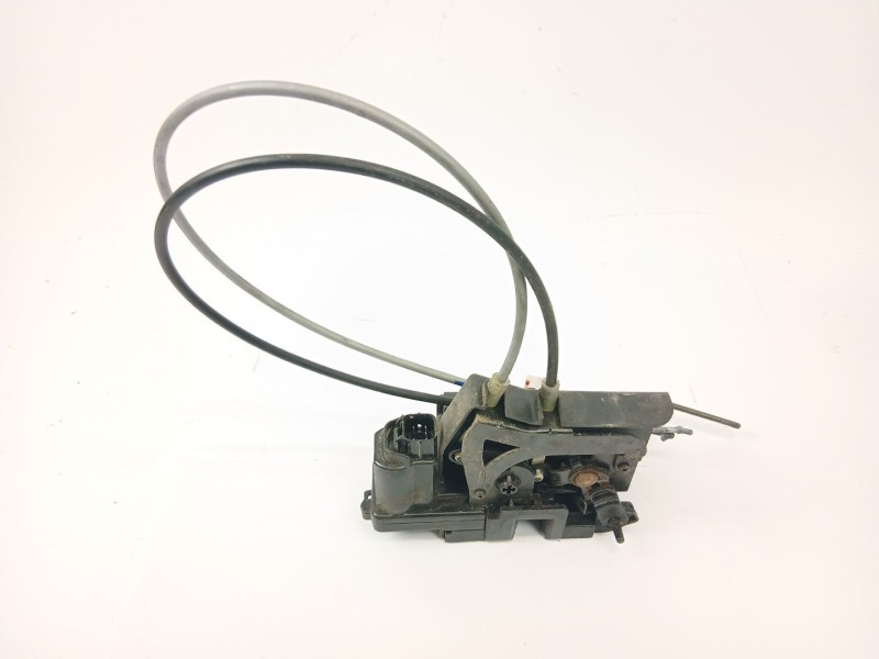 Recambio de cerradura puerta trasera izquierda para ssangyong rodius i 2.7 xdi referencia OEM IAM   