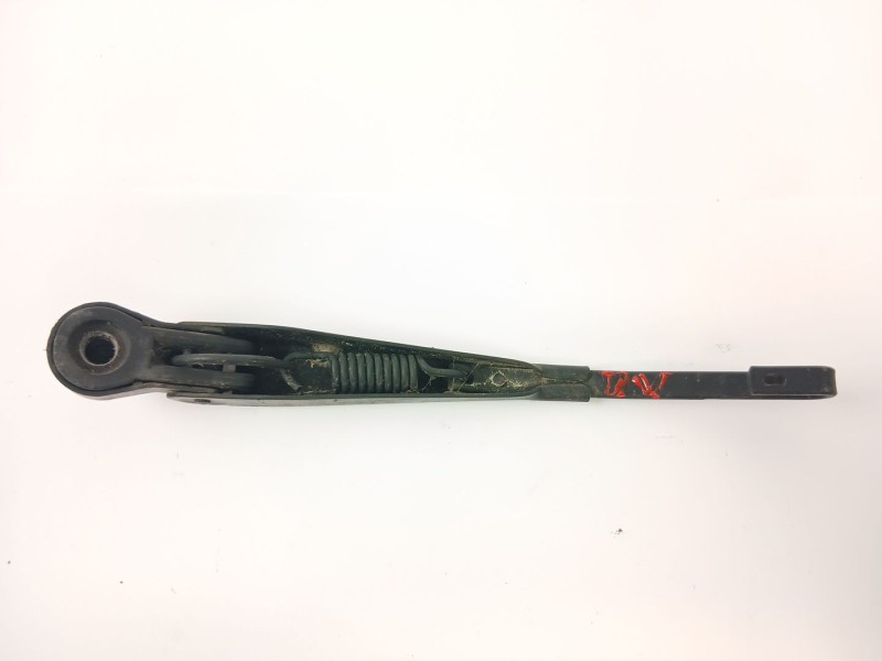 Recambio de brazo limpia trasero para ssangyong rodius i 2.7 xdi referencia OEM IAM   