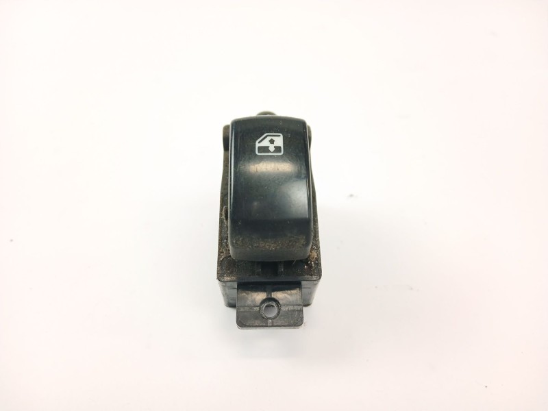 Recambio de mando elevalunas trasero derecho para ssangyong rodius i 2.7 xdi referencia OEM IAM 621W05450  