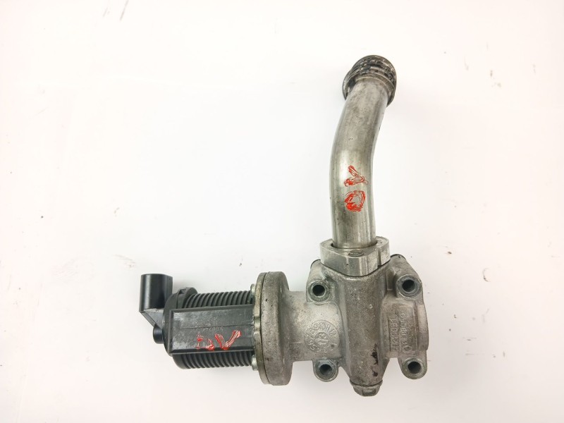Recambio de valvula egr para opel vectra c gts (z02) 1.9 cdti (f68) referencia OEM IAM 55215031  