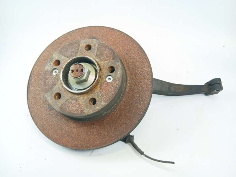 Recambio de mangueta delantera derecha para ssangyong rodius i 2.7 xdi referencia OEM IAM   