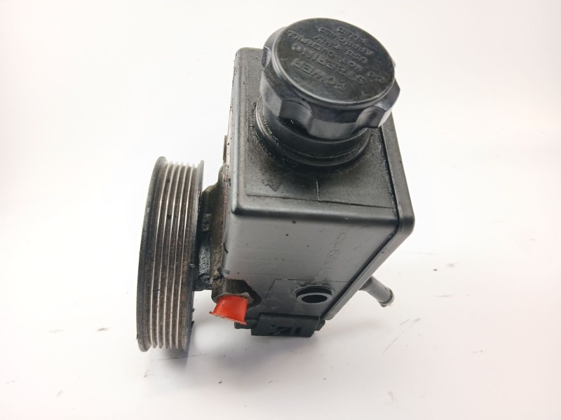 Recambio de bomba direccion para ssangyong rodius i 2.7 xdi referencia OEM IAM   
