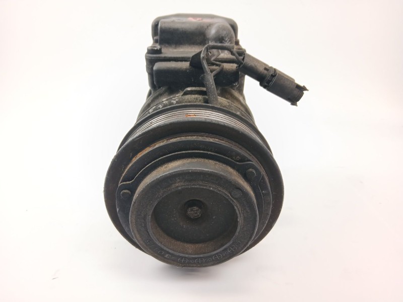 Recambio de compresor aire acondicionado para ssangyong rodius i 2.7 xdi referencia OEM IAM 6652300011  